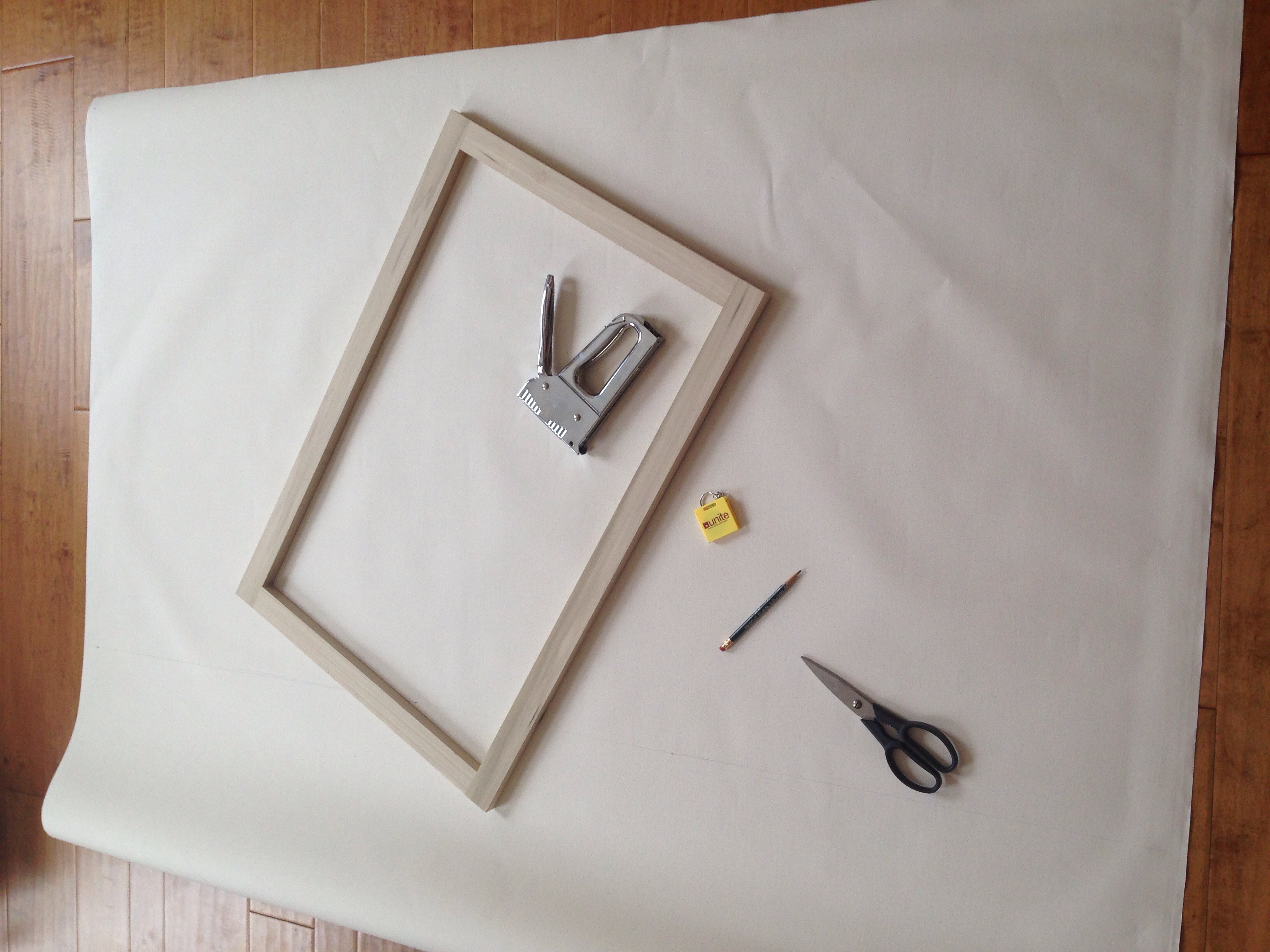 Stretching a canvas on a wood frame